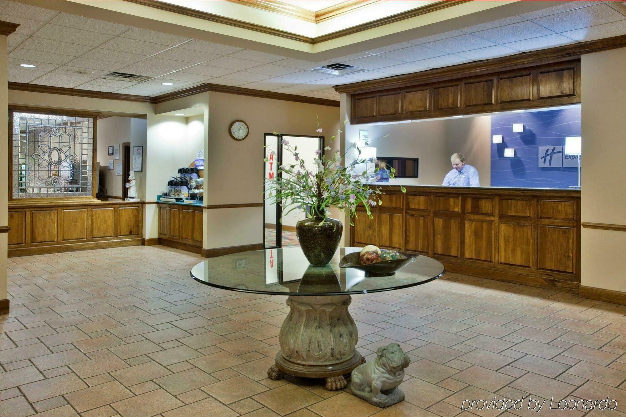 Express - Area By Ihg 3*